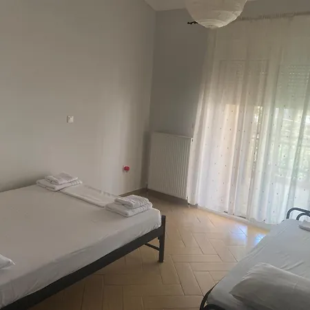 Nikol House Orfánion