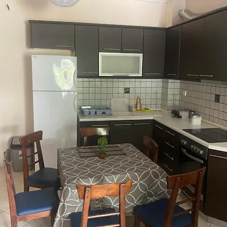 Nikol House Orfánion